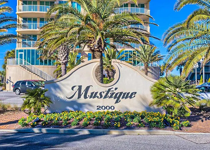 Spacious Coastal Gem With Fast Wifi Gulf Views Private Balcony & Full Kitchen Holiday home Gulf Shores
